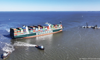 EL BUQUE EVER FORWARD SE ENCALLA EN EL CANAL DE ACCESO AL PUERTO DE BALTIMORE